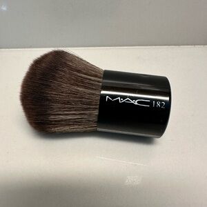 MAC Cosmetics 182 Black and Brown Brush